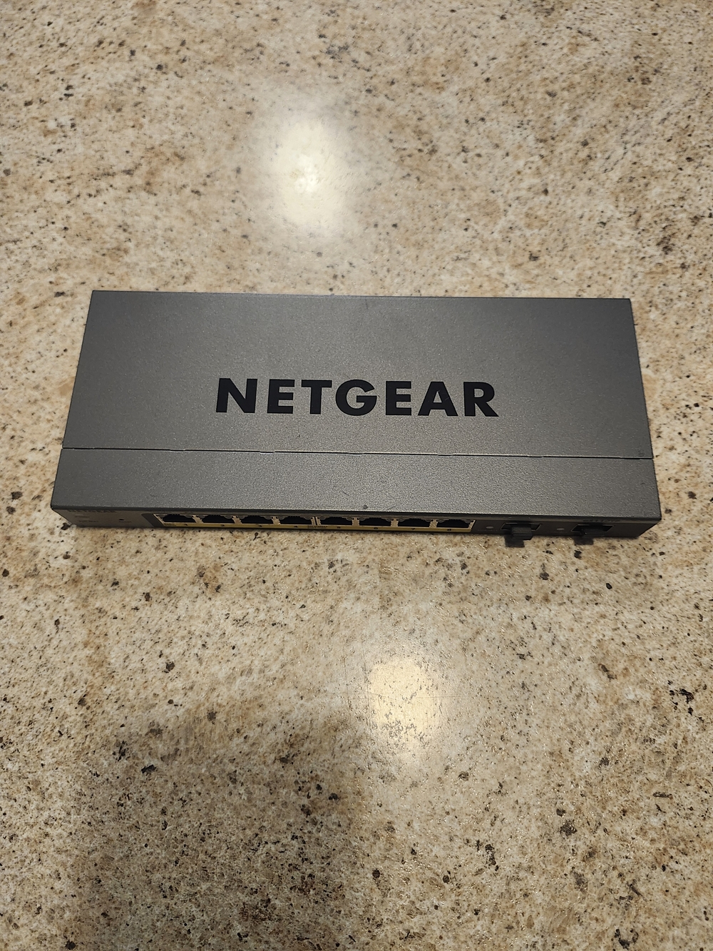 NETGEAR Network Switch - Charcoal Gray